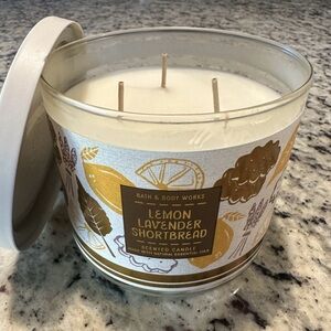 Bath & Body Works: 14.5 Oz 3-Wick Candle: Lemon Lavender Shortbread